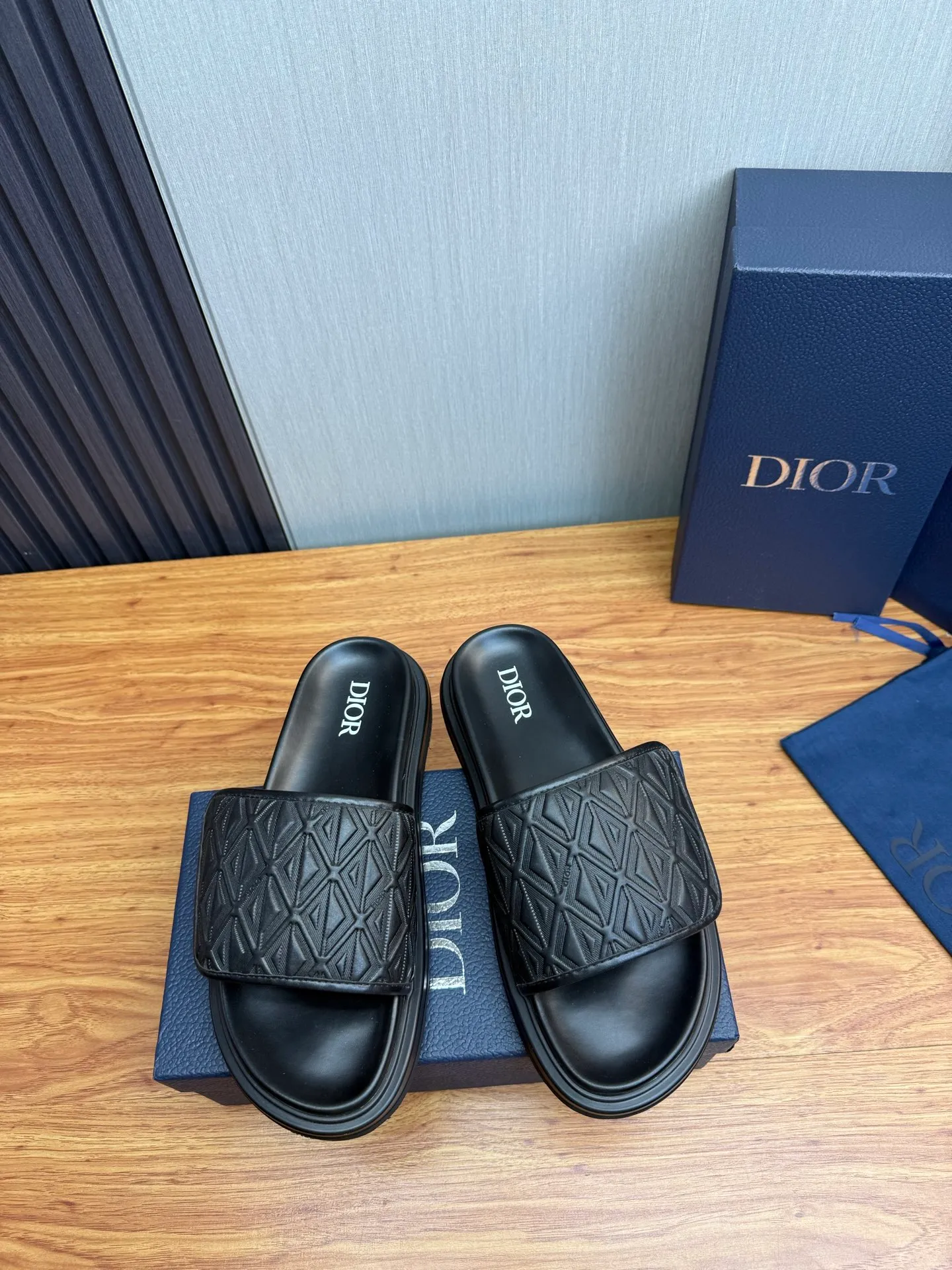 Men's shoes 280💰 Dior. Men's slippers🩴Official website 1:1 production 38-45 yards 45 46 🉑️Customized original material shipped✅
